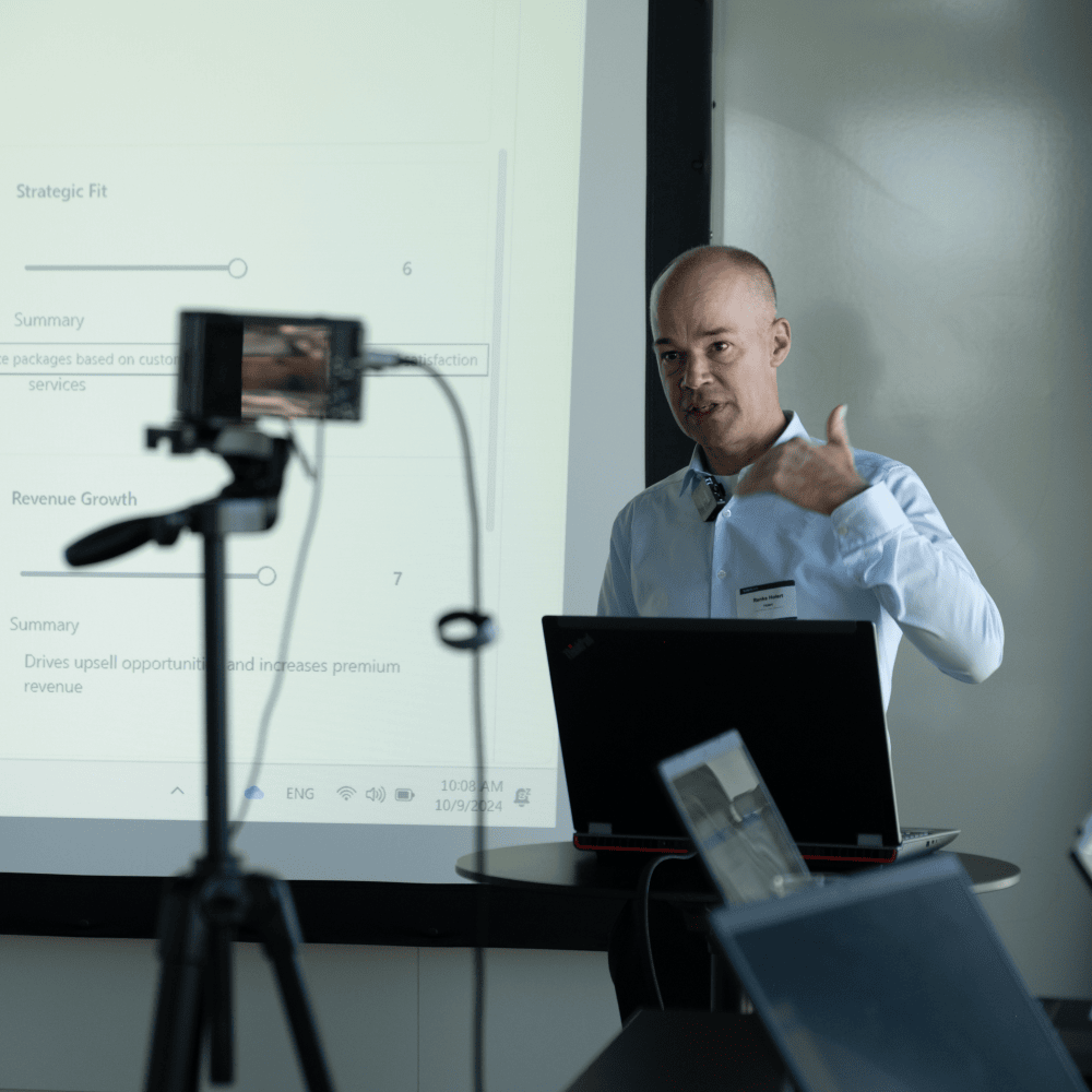 Renke Holert, Geschäftsführer der Holert GmbH, bei einem Vortrag in München